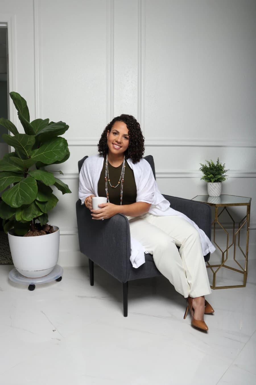 Dr. Saarah Nicolas